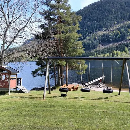 Semesterbostad Fjellbu *